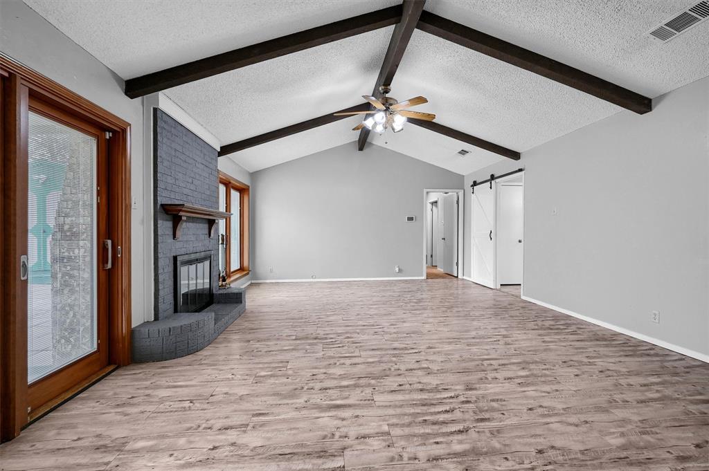 1802 Oak Creek Drive Property Photo 11