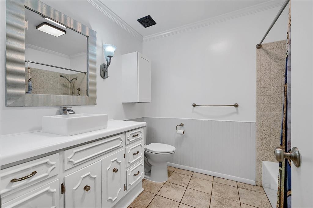 1802 Oak Creek Drive Property Photo 24