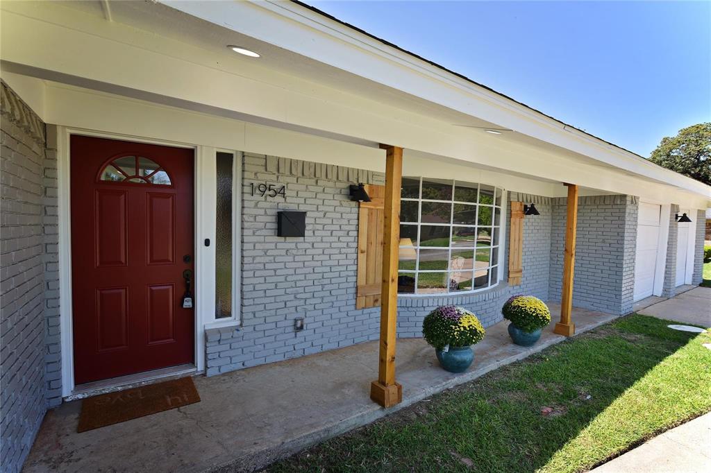 1954 Milam Street Property Photo 1