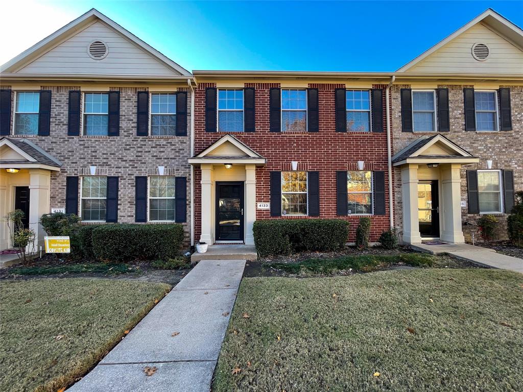 4133 Kyndra Circle Property Photo 1