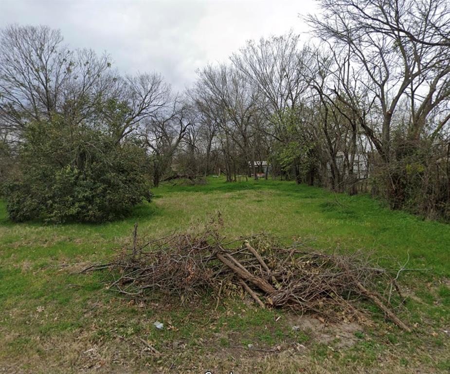 908 E 9th Avenue Property Photo 2