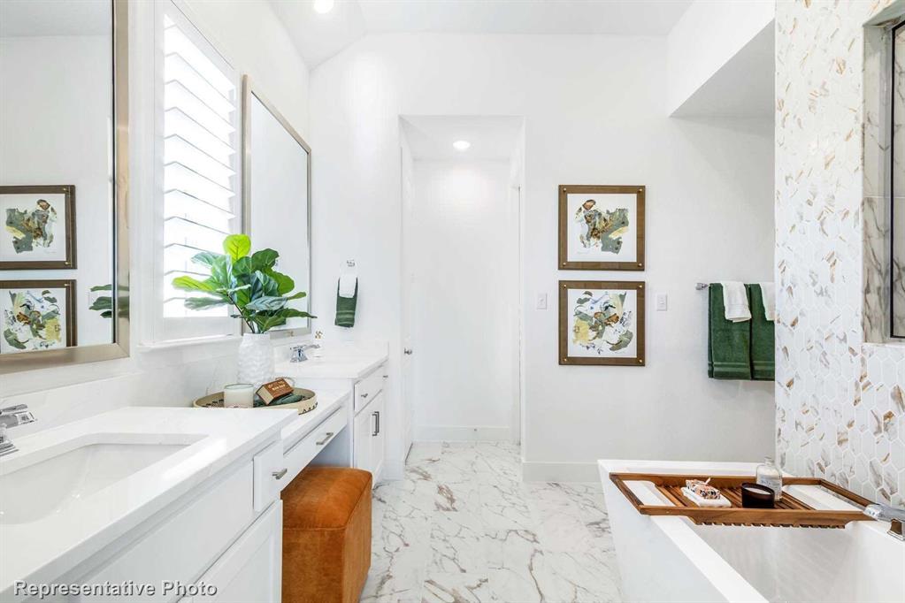 545 Lockhart Street Property Photo 19
