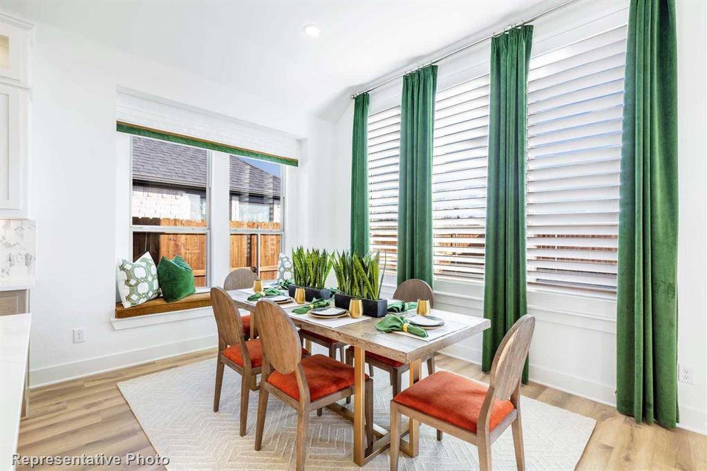 545 Lockhart Street Property Photo 26