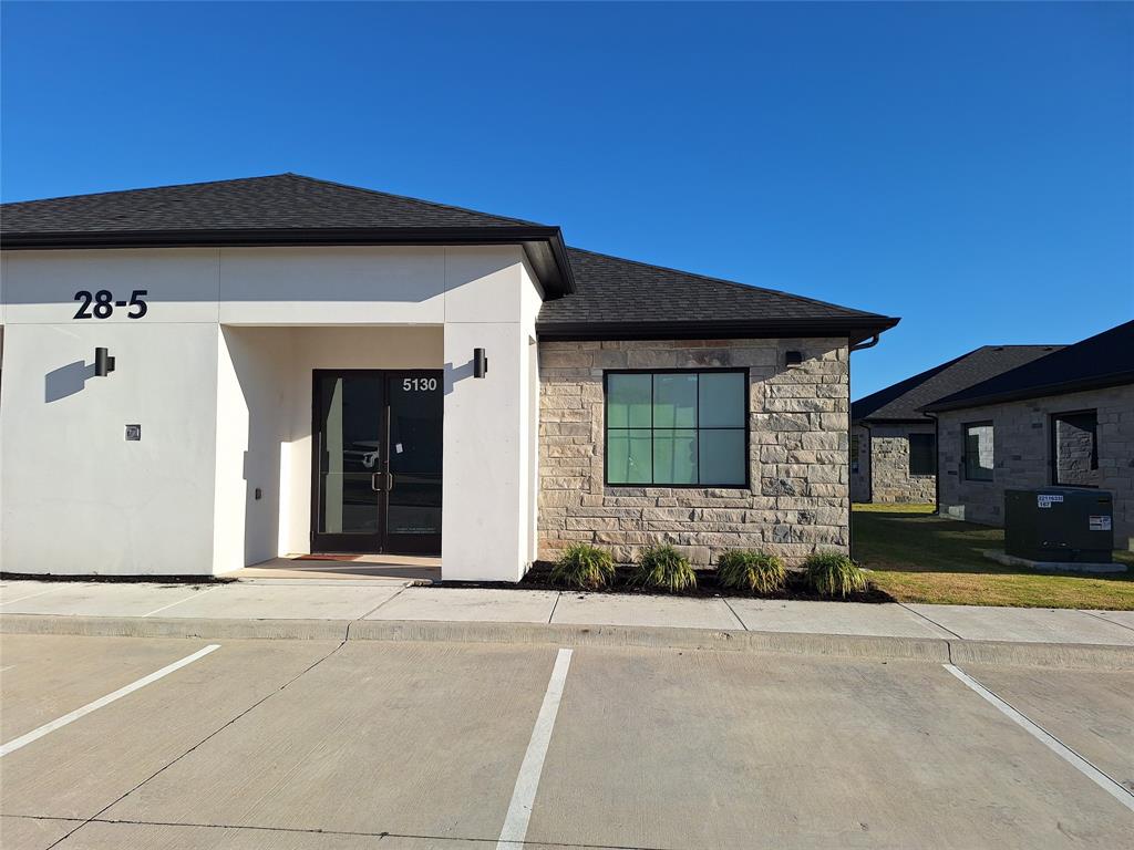 28 Prestige Circle Property Photo 1