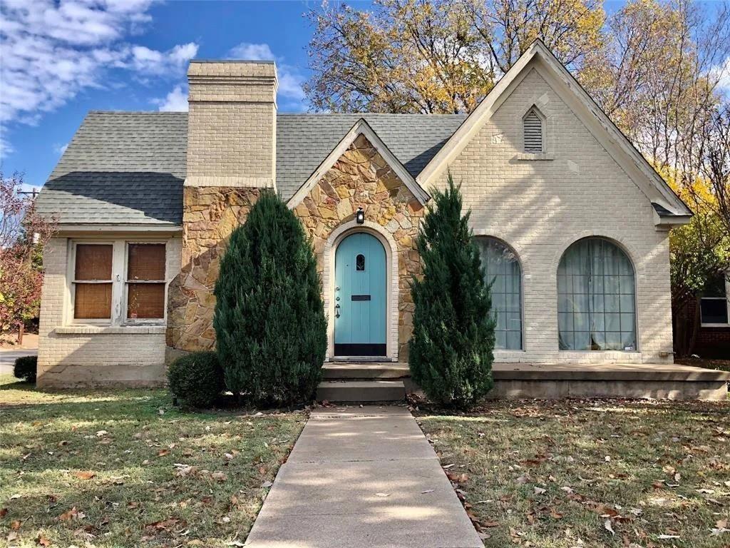 3301 Rogers Avenue A Property Photo 1