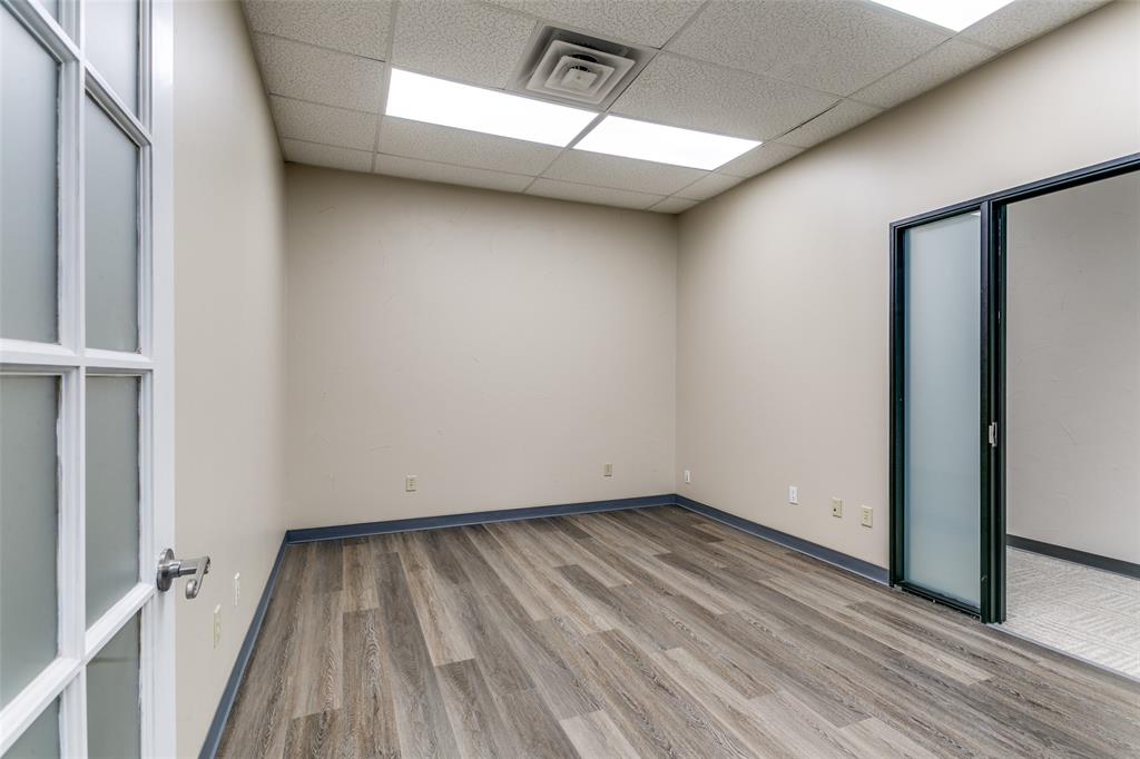 202 W Sandy Lake Road Property Photo 8