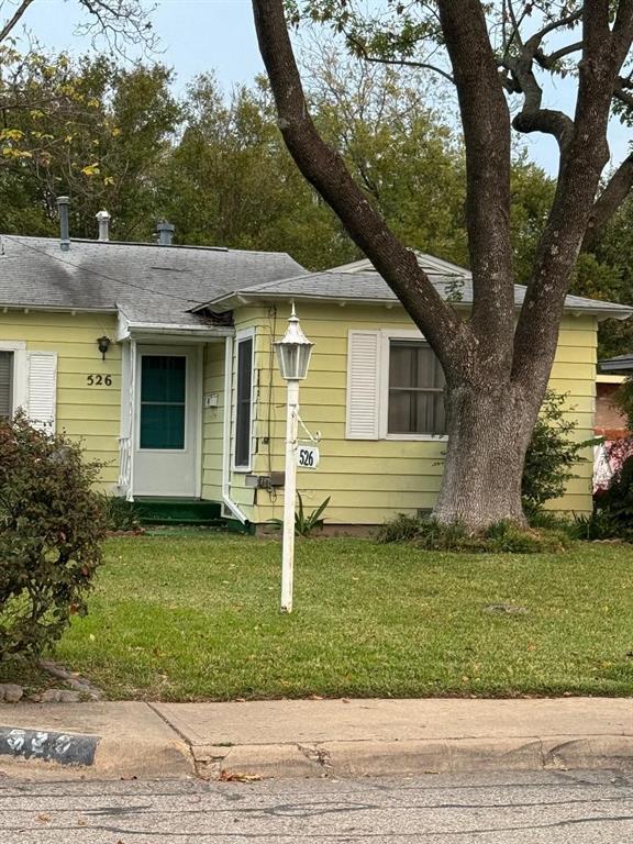 526 Roberts Avenue Property Photo