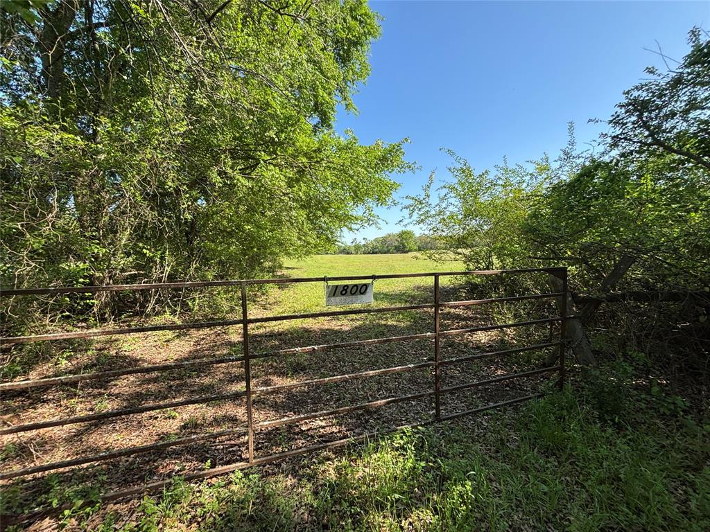 1800 Patterson Rd Property Photo 1