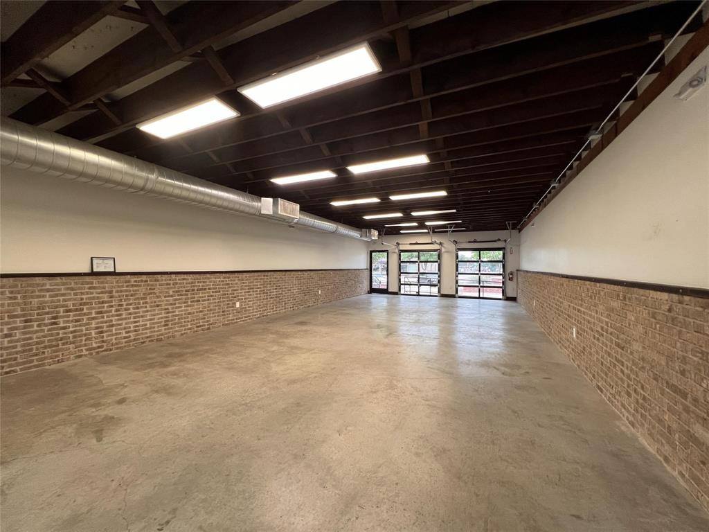 3829 Main Street Property Photo 5