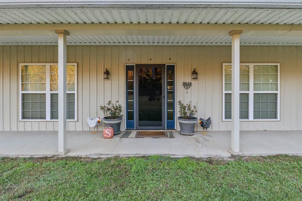 9810 County Road 2142 Property Photo 11