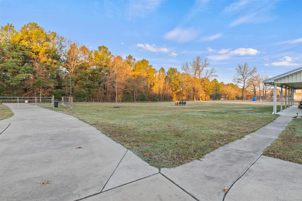 9810 County Road 2142 Property Photo 12
