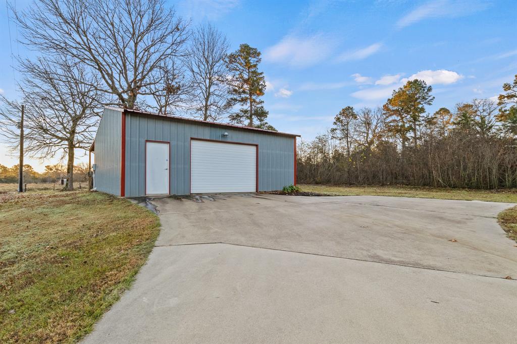 9810 County Road 2142 Property Photo 14