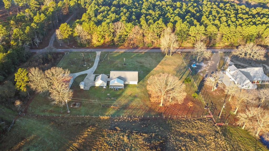 9810 County Road 2142 Property Photo 38