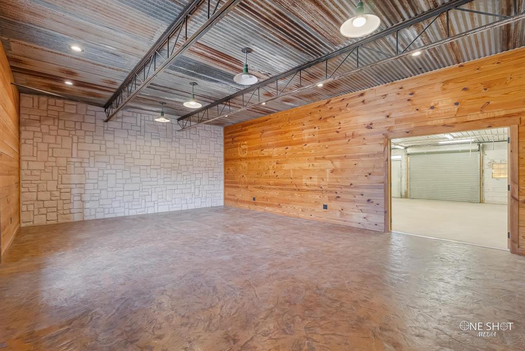 1929 S Treadaway Boulevard Property Photo 10