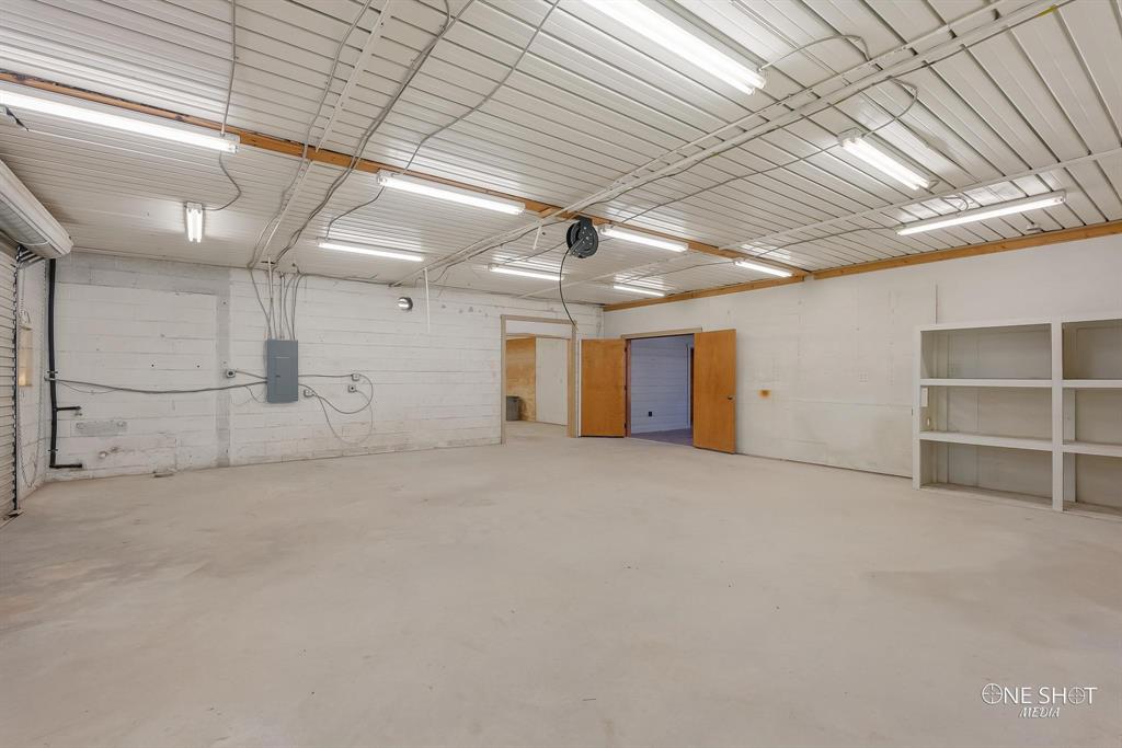 1929 S Treadaway Boulevard Property Photo 17