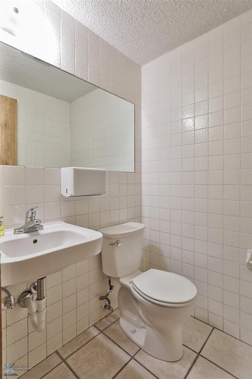 1402 S Clack Street Property Photo 6