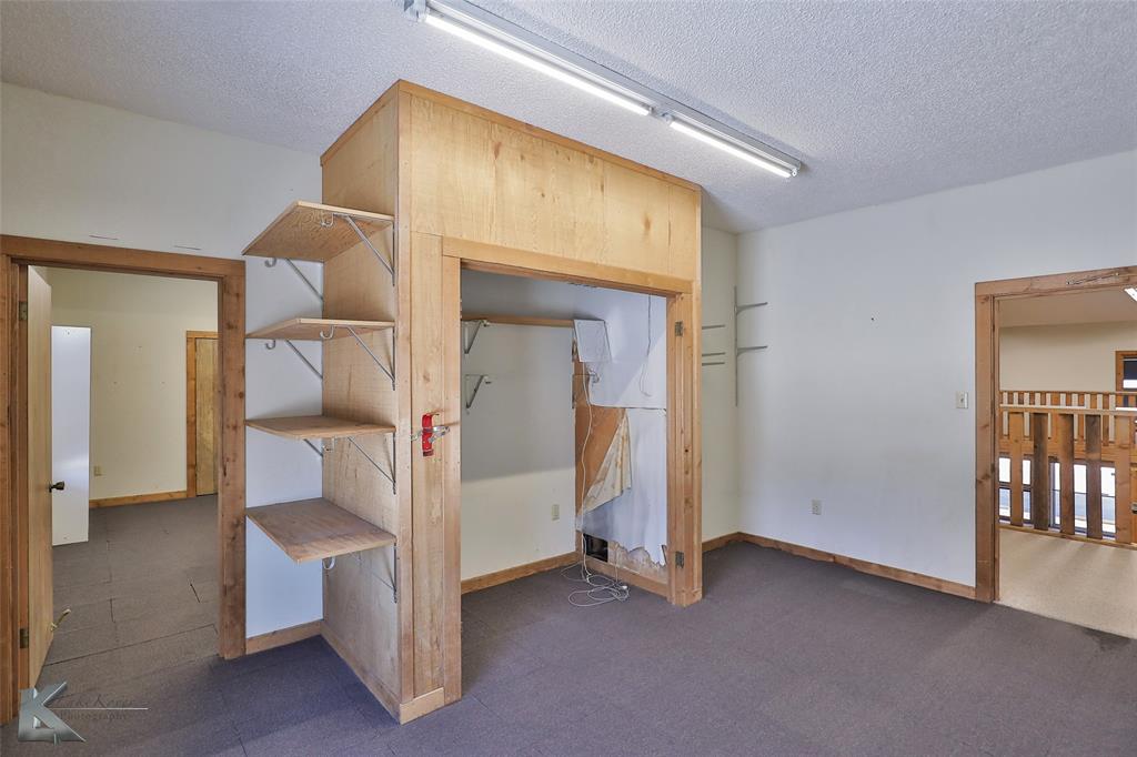 1402 S Clack Street Property Photo 15