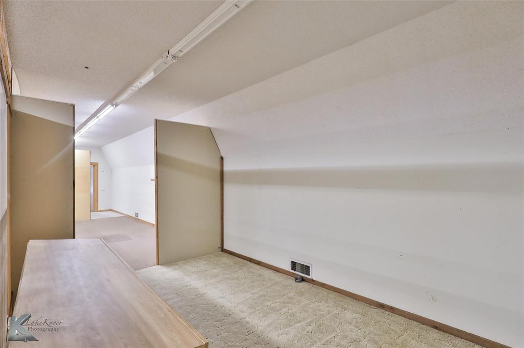 1402 S Clack Street Property Photo 22