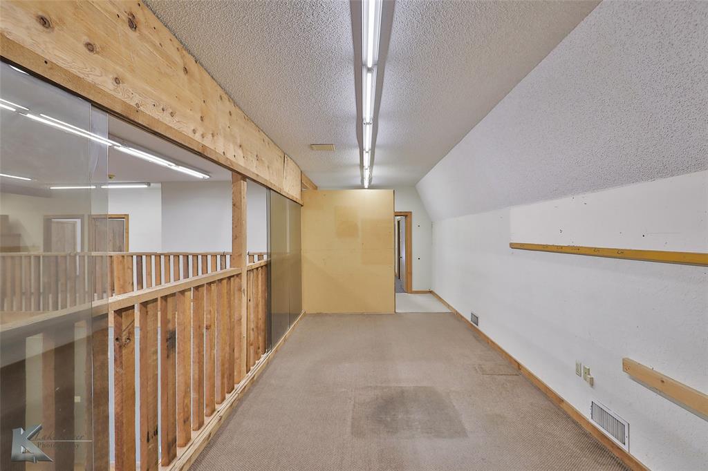 1402 S Clack Street Property Photo 24