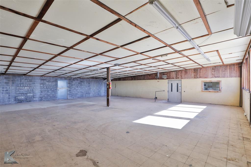 1402 S Clack Street Property Photo 26