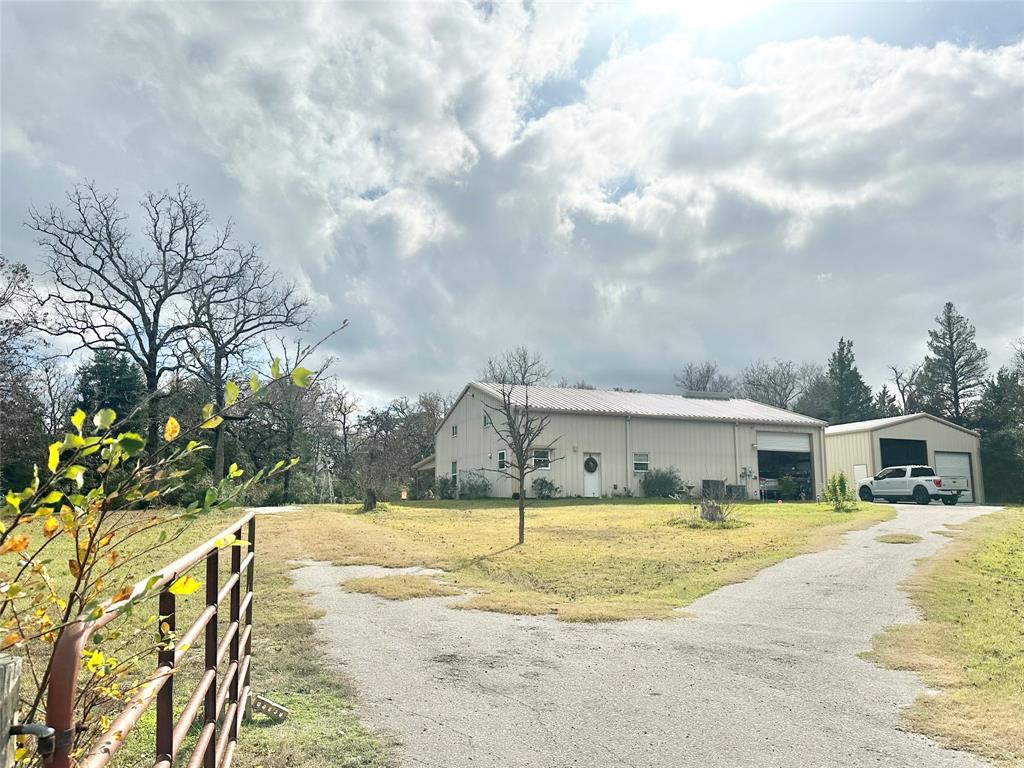10178 County Road 272 Property Photo