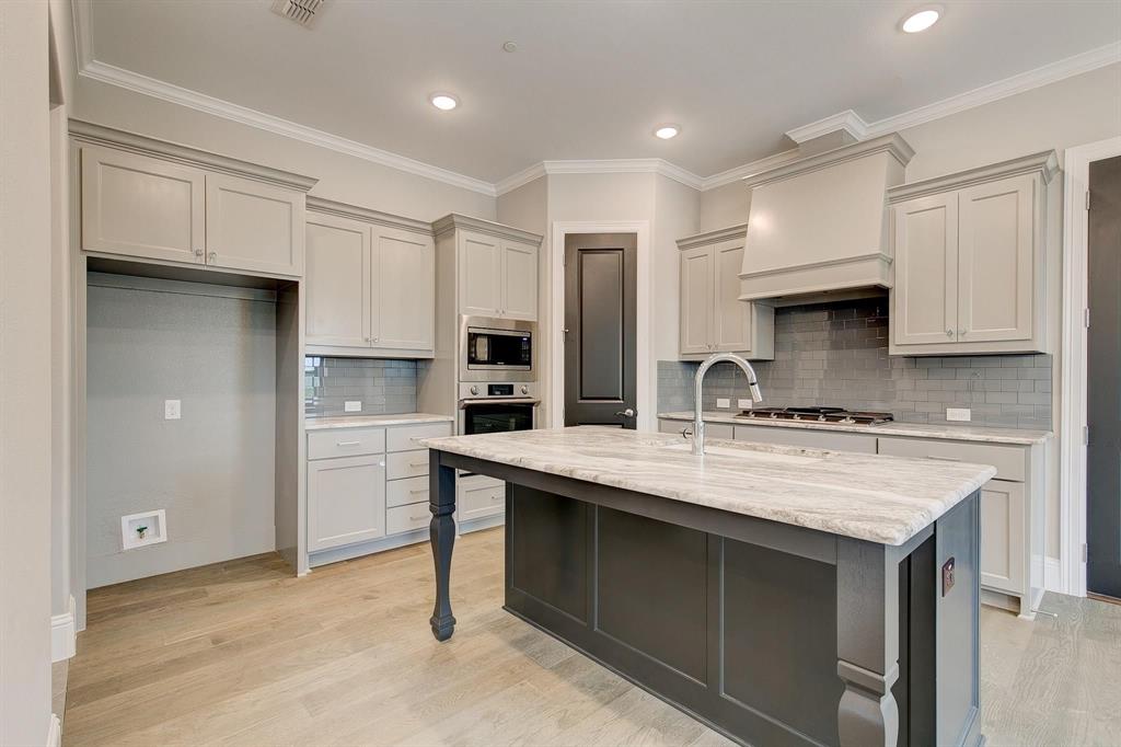 305 Sunset Lane Property Photo