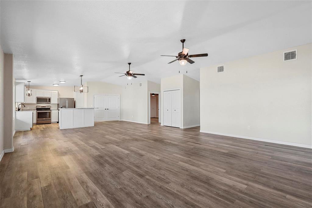 2821 Spring Court Property Photo 10