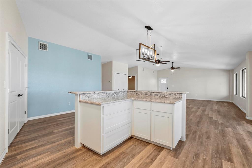 2821 Spring Court Property Photo 14
