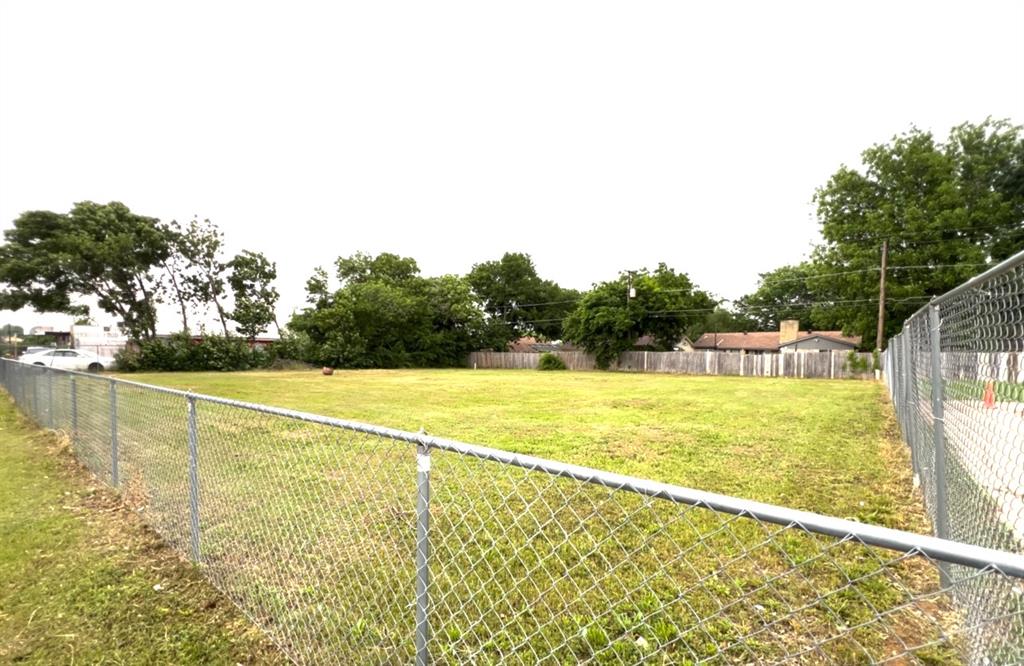 909 3rd Street Property Photo 1