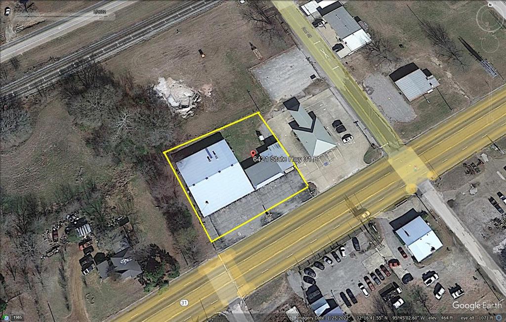 6421 E State Highway 31 Property Photo 4
