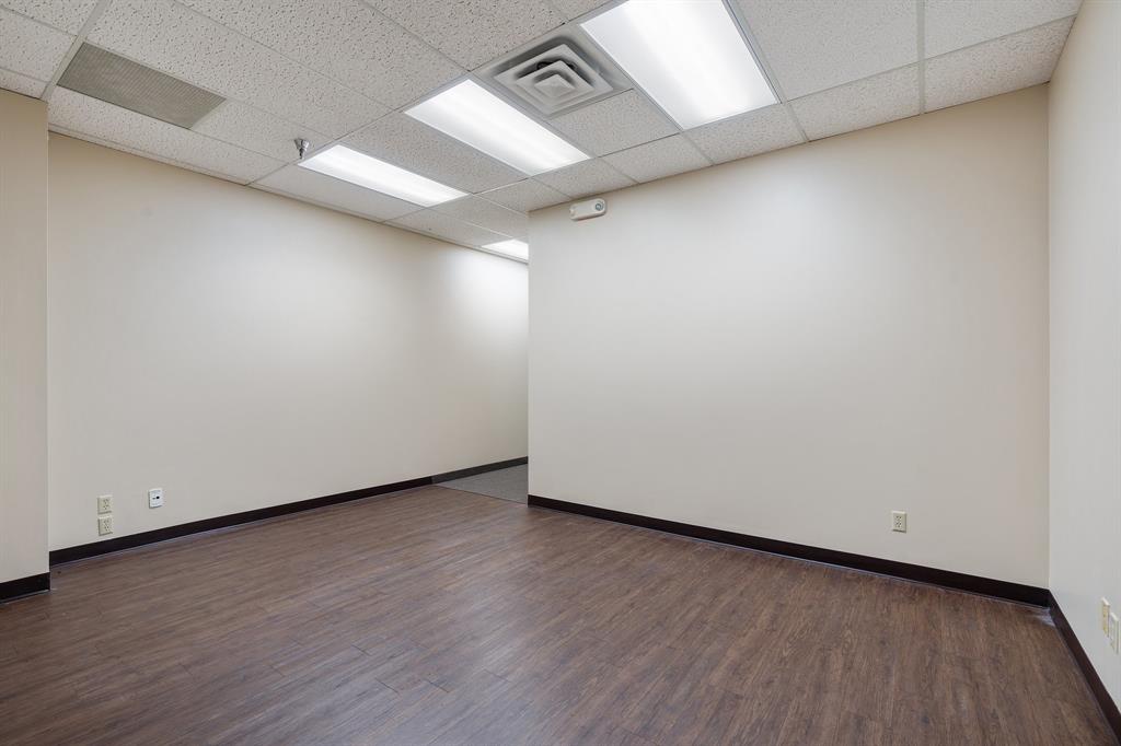 100 Allentown Parkway Property Photo 10
