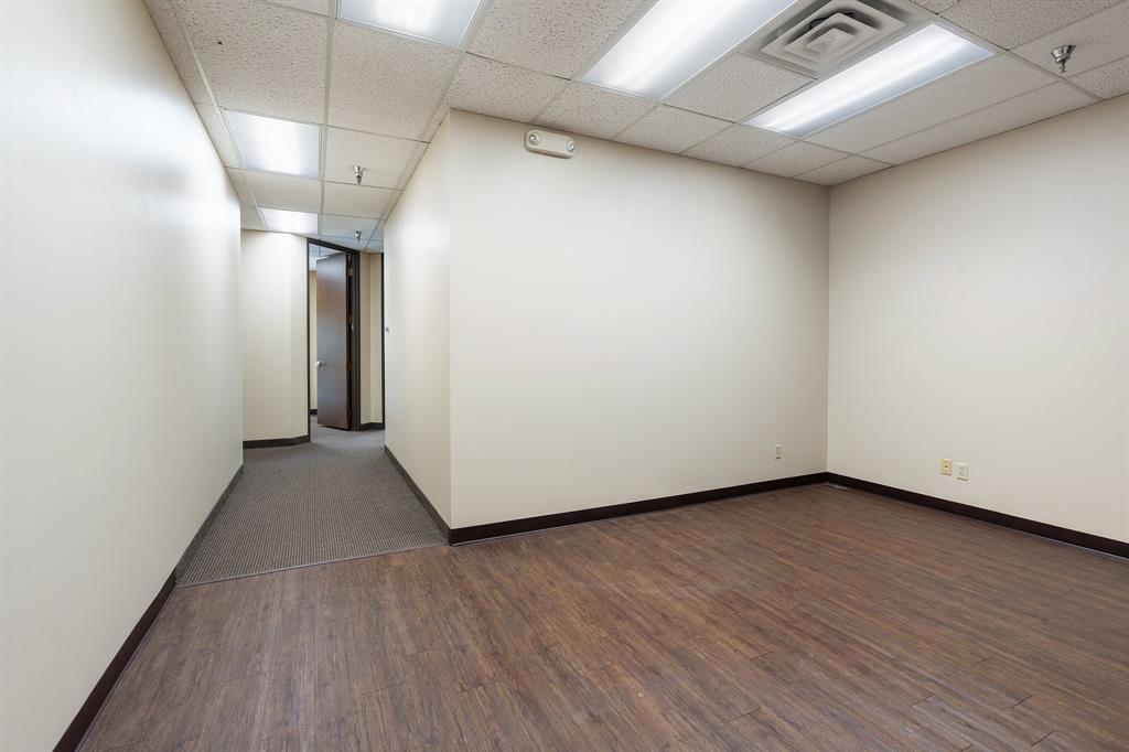 100 Allentown Parkway Property Photo 11