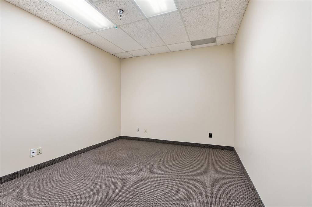 100 Allentown Parkway Property Photo 16