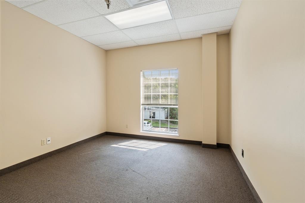100 Allentown Parkway Property Photo 22