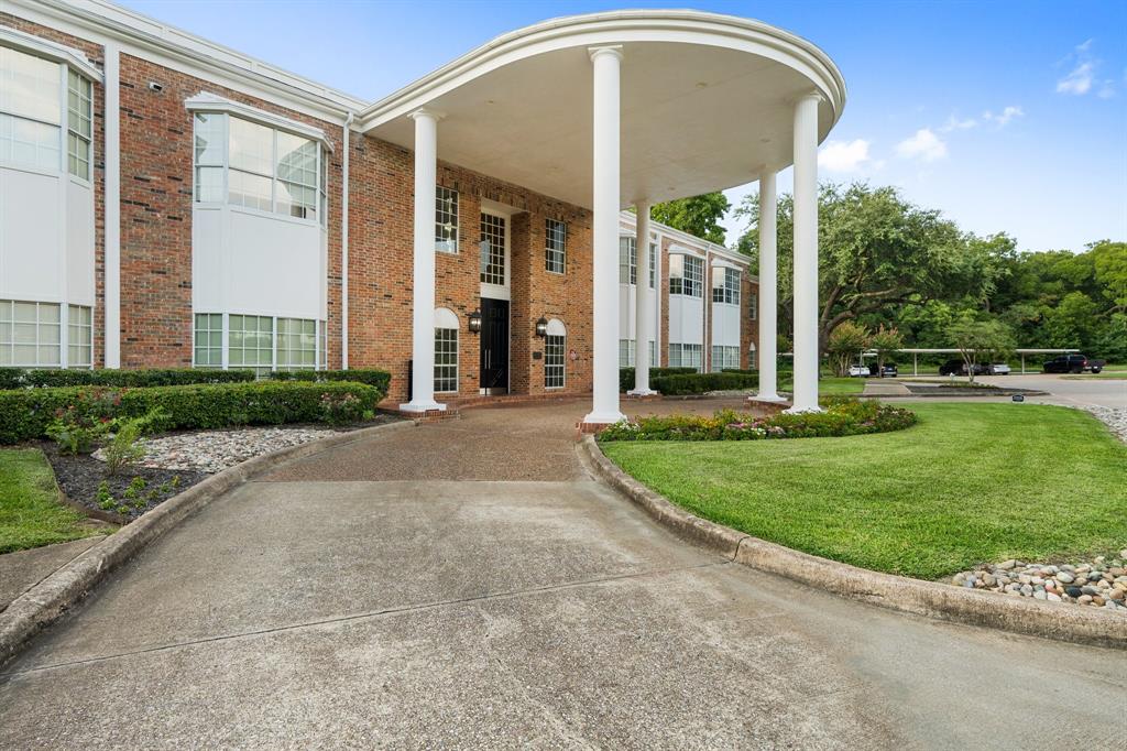 100 Allentown Parkway Property Photo 27
