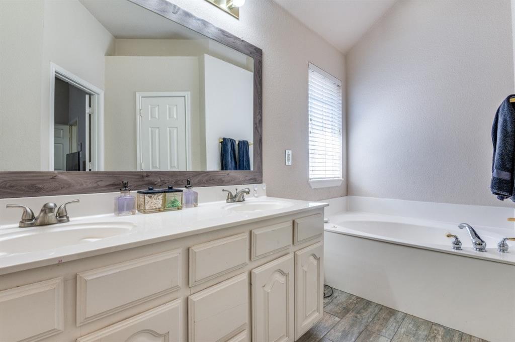 1330 Lyra Lane Property Photo 6