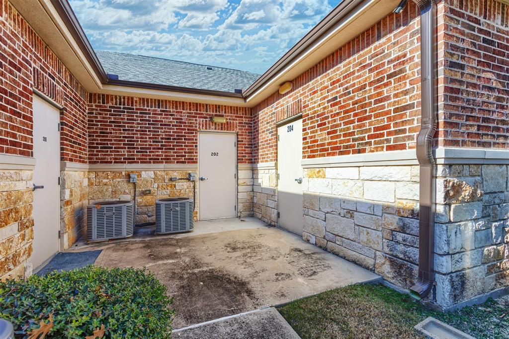 4686 Mcdermott Road 202 Property Photo 22