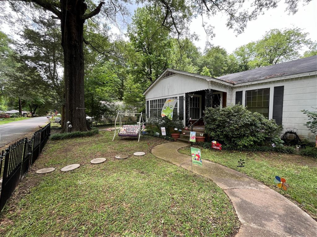 427 Elgin Property Photo