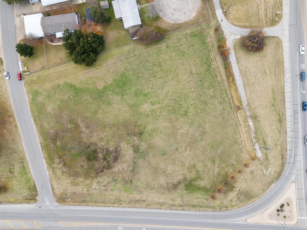 830 E Pearl Street Property Photo 8