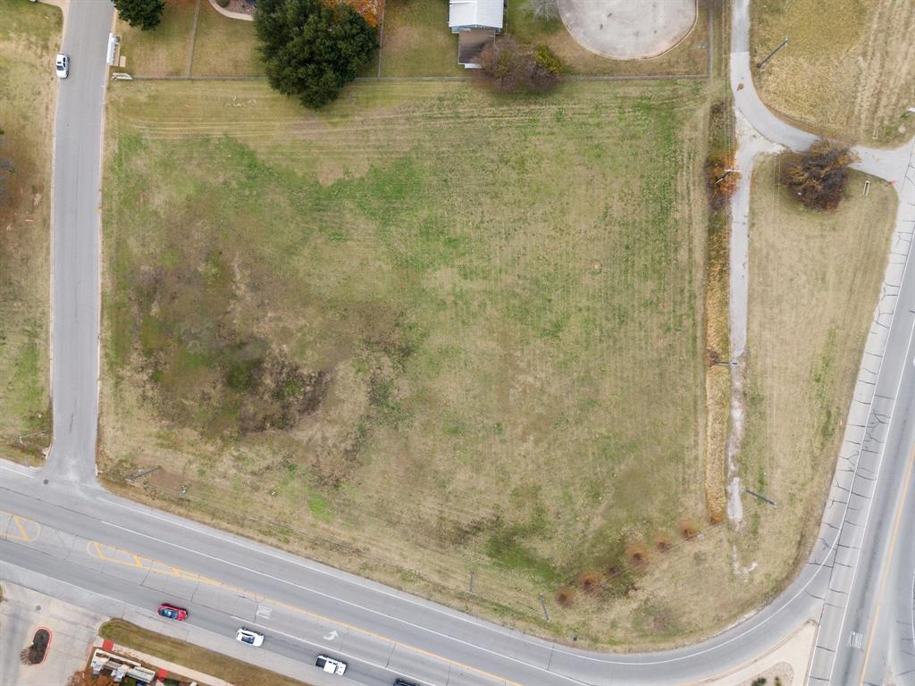 830 E Pearl Street Property Photo 9