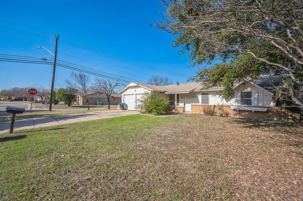5544 De Cory Road Property Photo 1