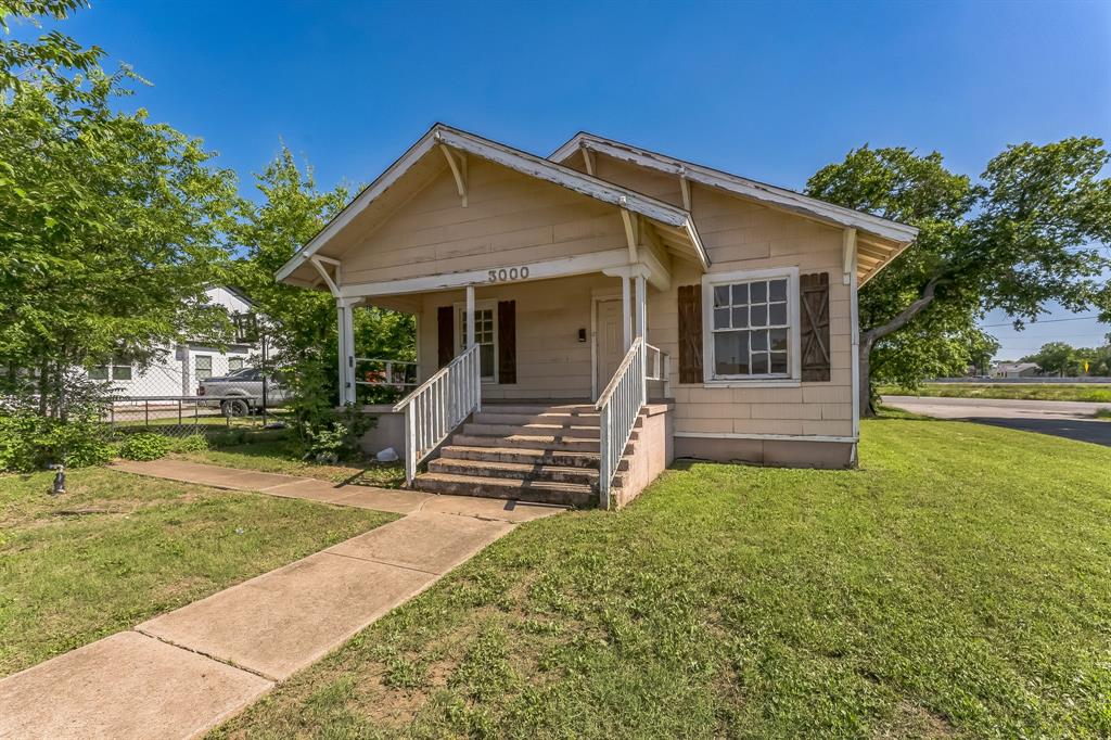 3000 Strong Avenue Property Photo 1