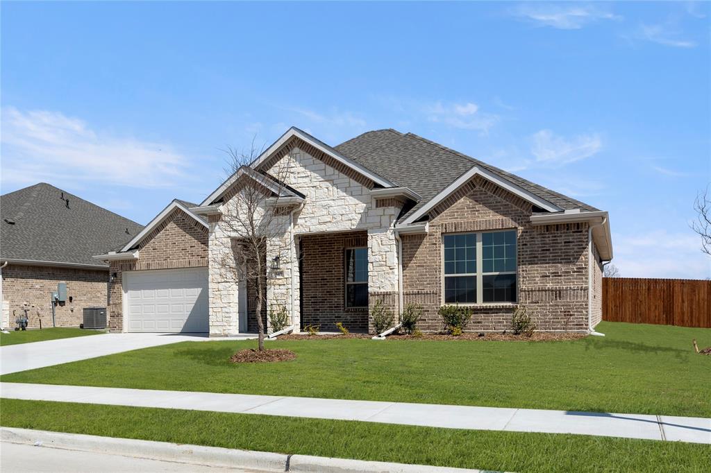 541 San Angelo Drive Property Photo 2