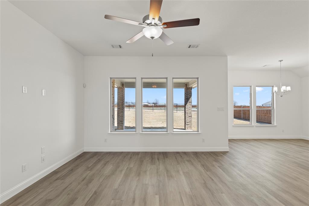 541 San Angelo Drive Property Photo 10