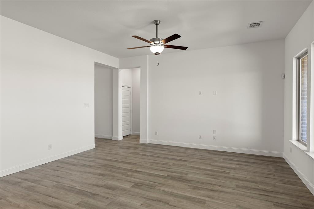 541 San Angelo Drive Property Photo 11