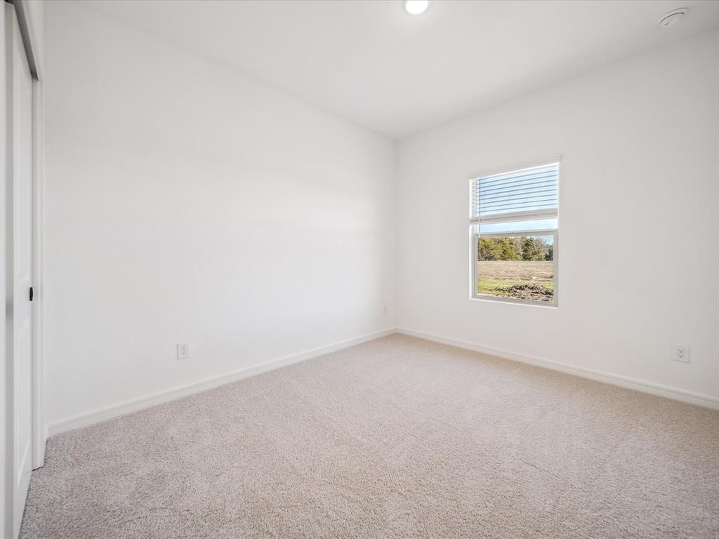 1258 Champlain Way Property Photo 6