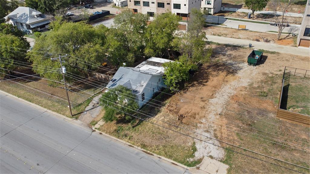 414 S Sylvania Avenue Property Photo