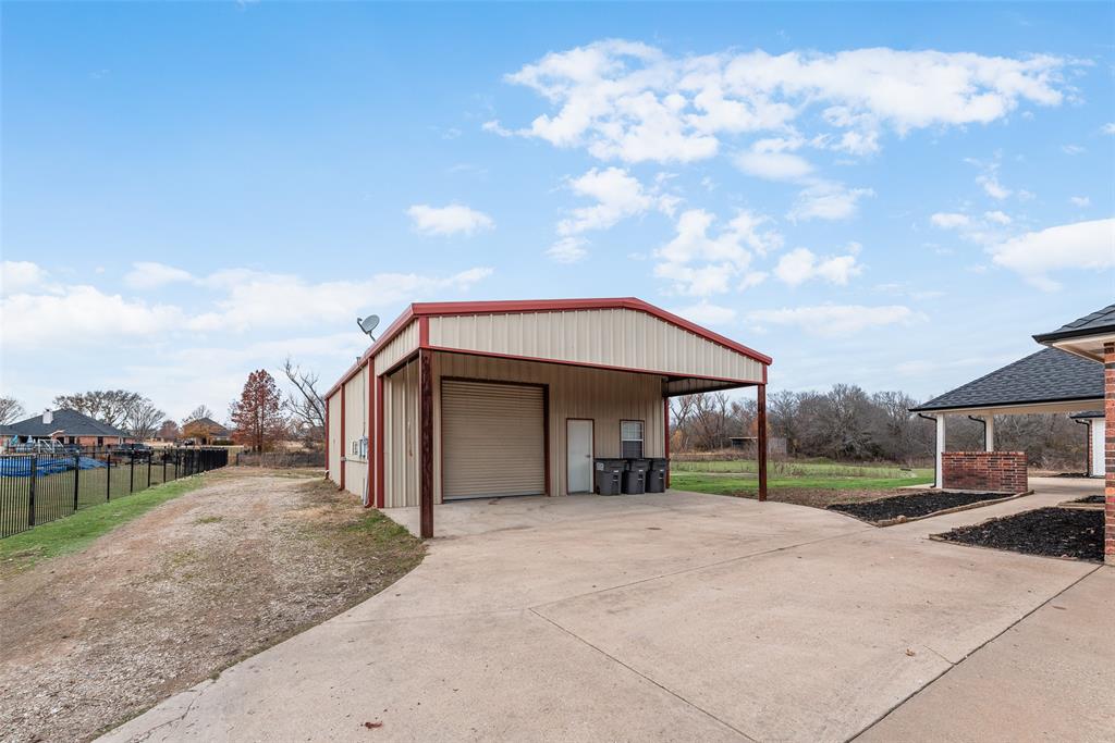 10283 Helms Trail Property Photo 39