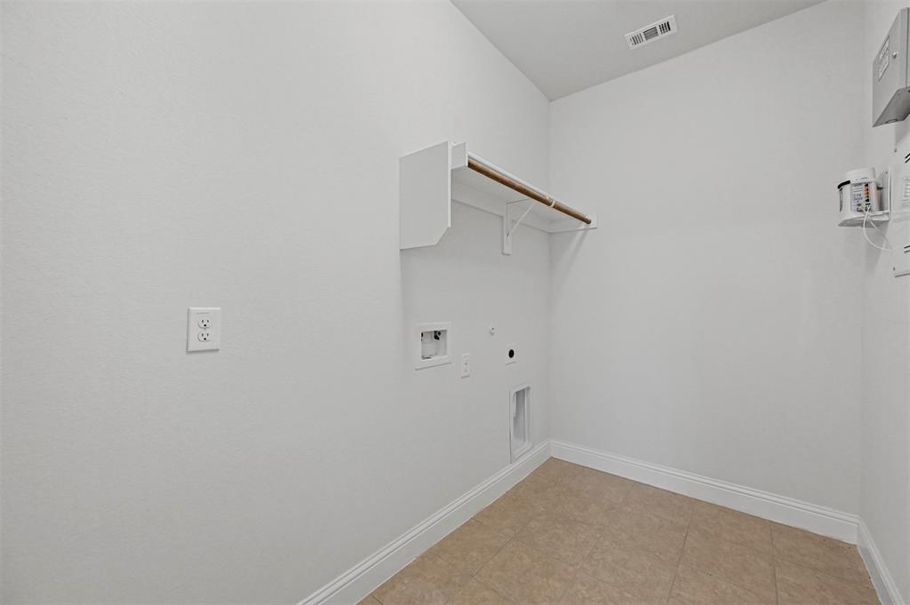 4717 Antebellum Lane Property Photo 24