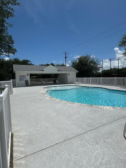 141 Breezeway Drive Property Photo 11